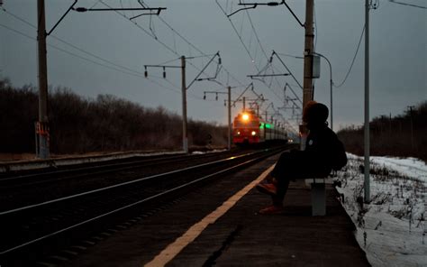 Download wallpaper 1920x1200 silhouette, alone, sad, train, station ...