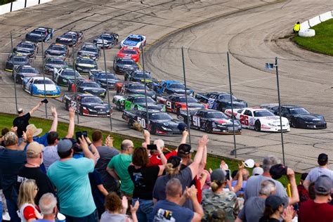 Madison International Speedway | Wisconsin's FASTEST Half-Mile