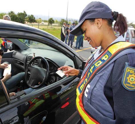 South African Police Services recruiting for entry level police trainees