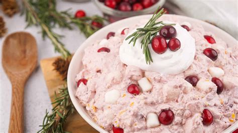 Quick and Easy Cranberry Fluff Salad Recipe