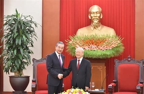王毅外长出访越南，会见越南多名高官，越南领导人高度评价中越关系_腾讯新闻