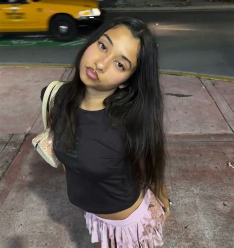 bb trickz en 2025 | Pelo largo, Celebridades, Actrices bonitas