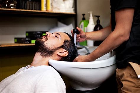 Men Grooming Salon Services | Best men's salons in Lucknow
