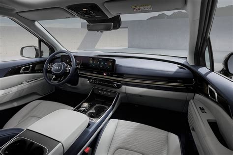 2025 Kia Carnival Images: Interior And Exterior Gallery
