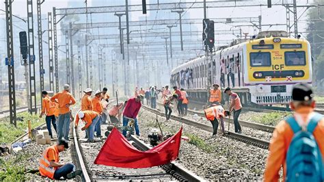 Mumbai local train updates | Plan ahead: Mega block today on WR, CR