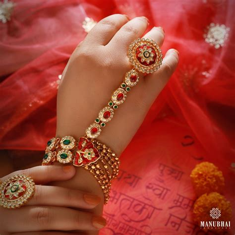 Buy Antique Bangle Online | Antique Bangle by Manubhai.