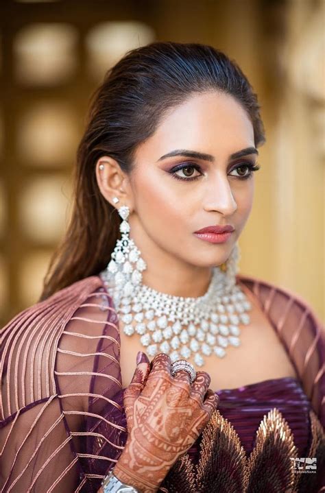 Pretty & Doable Hairstyles for Thin Hair for Brides & Bridesmaids