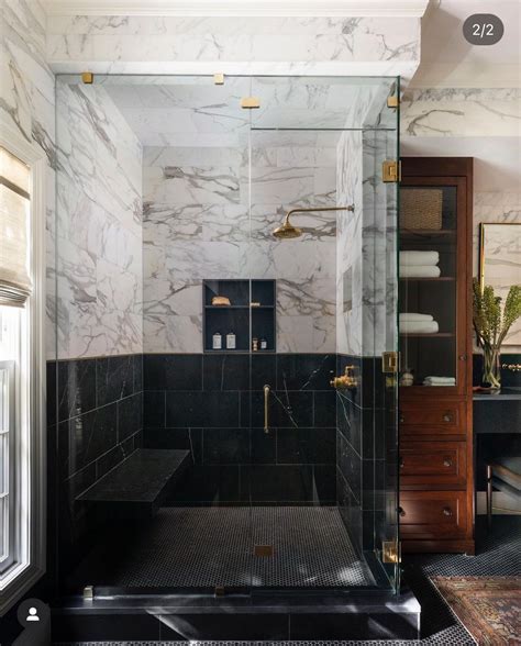 Luxurious Black and White Marble Bathroom
