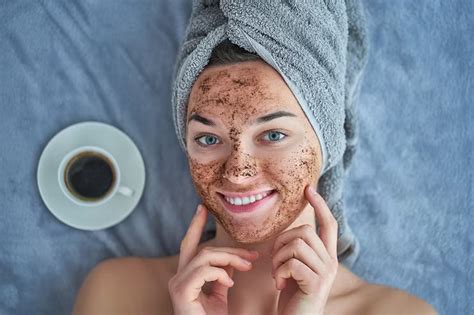 Best Face Scrub for Dry Skin In India