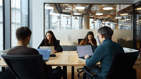 Find Software Developer 的图像结果