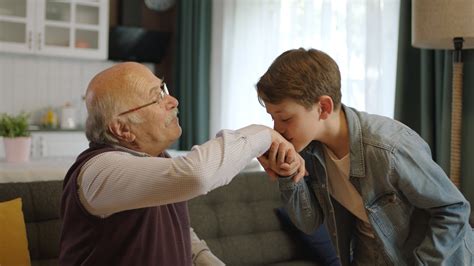 Life expectancy decreases in Türkiye: TurkStat | Daily Sabah