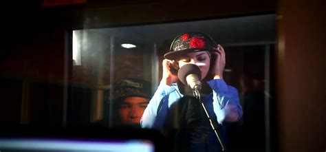 Meet Paradise Sorouri - Afghanistan's First Female Rapper & Badass Who ...