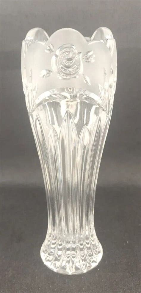 Vintage Oneida Crystal Southern Garden 7" Flower Bud Vase 1992 Frosted ...