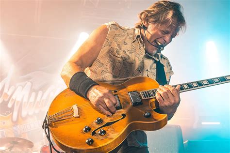 Screamer Magazine News - It's Over 9000!