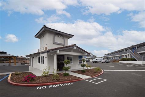 Days Inn by Wyndham Arroyo Grande/Pismo Beach | Arroyo Grande, CA Hotels