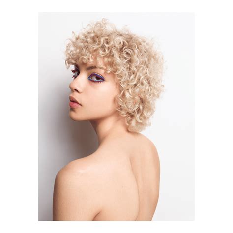 Studio Fix Fluid SPF 15 Foundation • NC16- Light Beige With Peach ...