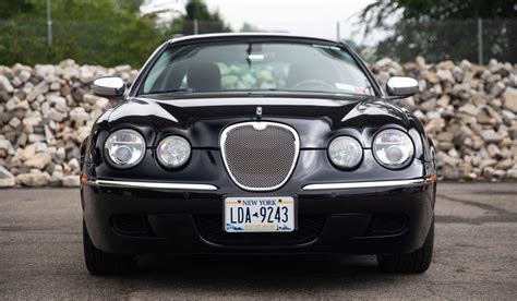 Retro-Modern Yet Traditional 2027 Jaguar S-Type Sedan Makes a Glorious Virtual Comeback ...