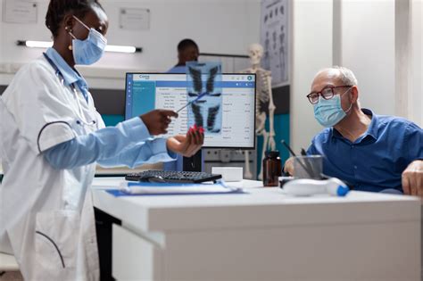 Finding The Best Type Of Doctor For Seniors: A Complete Guide