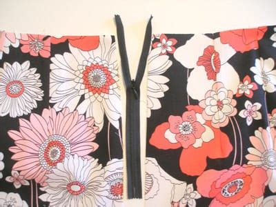 Sewing Invisible Zipper Tutorial 的图像结果