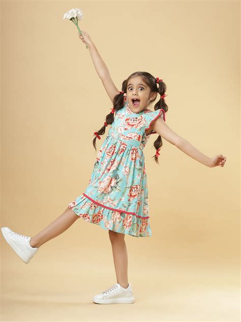 Best Online Clothing Stores for Teens | TeenTrums