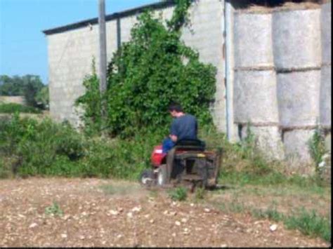 Tosaerba Harry 2   YouTube