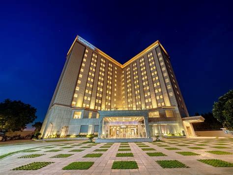 Tata Group's sixth hotel opens in Ahmedabad, Indian Hotels' 176-room ...