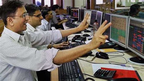 FPIs infuse Rs 4,000 crore in three weeks on strengthening rupee ...