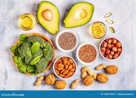 Vegan Sources of Omega 3 and Unsaturated Fats Stock Image - Image of health, linseed: 140914967