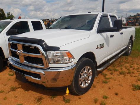 2018 RAM 2500 HEAVY DUTY Pickup Truck - J.M. Wood Auction Company, Inc.