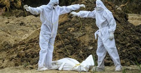 A COVID Warrior On The Frontlines, Gujarat Cop Loses 3 Family Members ...