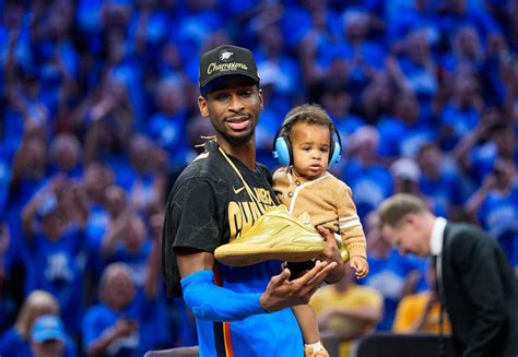 IN PHOTOS: Shai Gilgeous-Alexander's Wife Hailey Captures Stunning ...