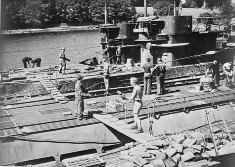 German U-boat surrender at Londonderry remembered | War History Online