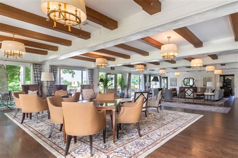 Chas Bender Company: Glen View Club