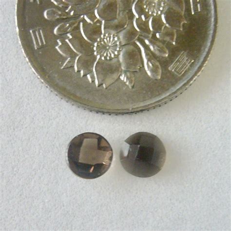 【弊店でのお仕立て専用】5mmラウンドチェッカーボード スモーキークォーツ | handcraft jewelry studio ...