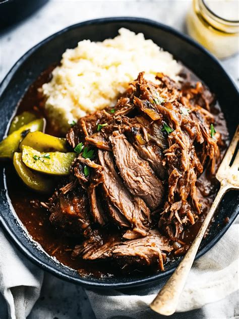 Irresistible Slow Cooker Mississippi Pork Roast for Comfort