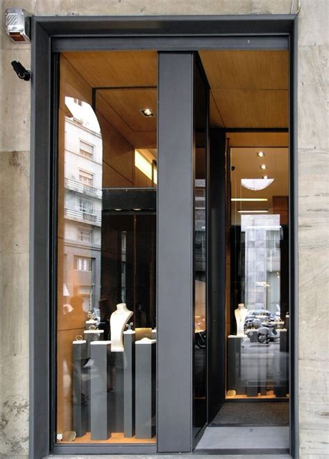 Shop Entrance 的图像结果