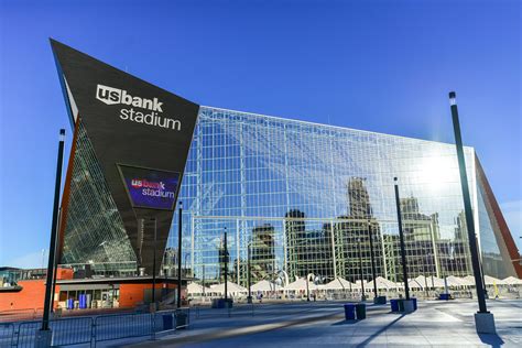 Baseball at U.S. Bank Stadium 的图像结果
