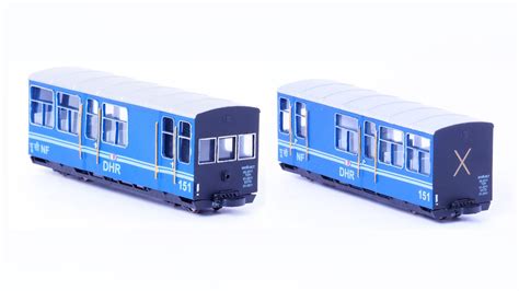 DHR DISPLAY Trainset, 2nd Class – Precision Model Works