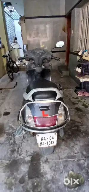 Honda activa. First owner in good condition - Scooters - 1812867448