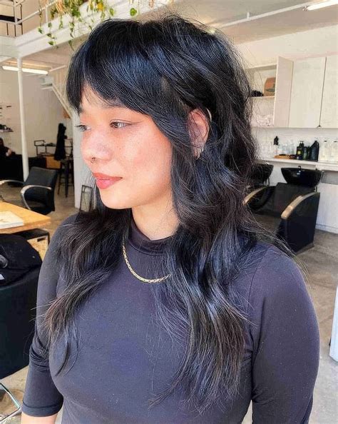 30 Edgy Wolf Haircuts With Bottleneck Bangs - Styleoholic