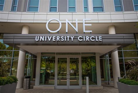 One University Tower - JLJI