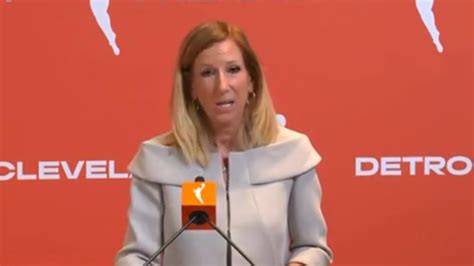 Red Panda, popular unicycle performer, released from hospital after ...