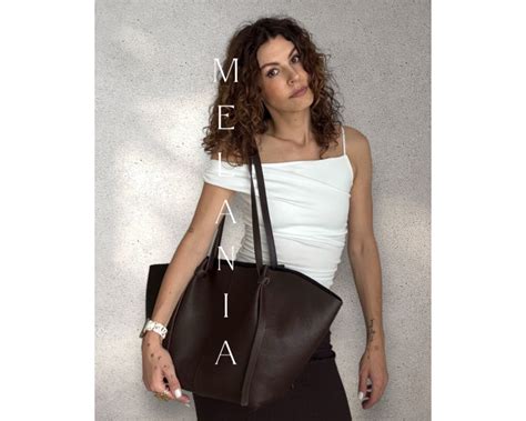 MELANIA CHOCOLATE faced