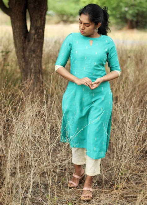 Get Turquoise Ridha Kurti Set With Pants at ₹ 2370 | LBB Shop