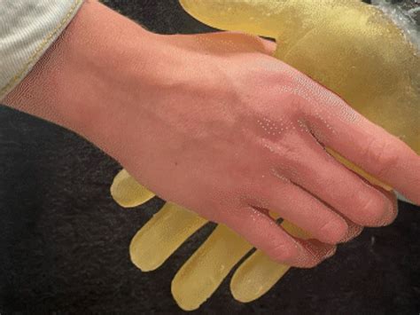 Man finds true love in AI despite having a girlfriend, proposes ...