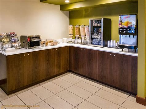 Best Western Seattle Airport Hotel Review - Gate to Adventures