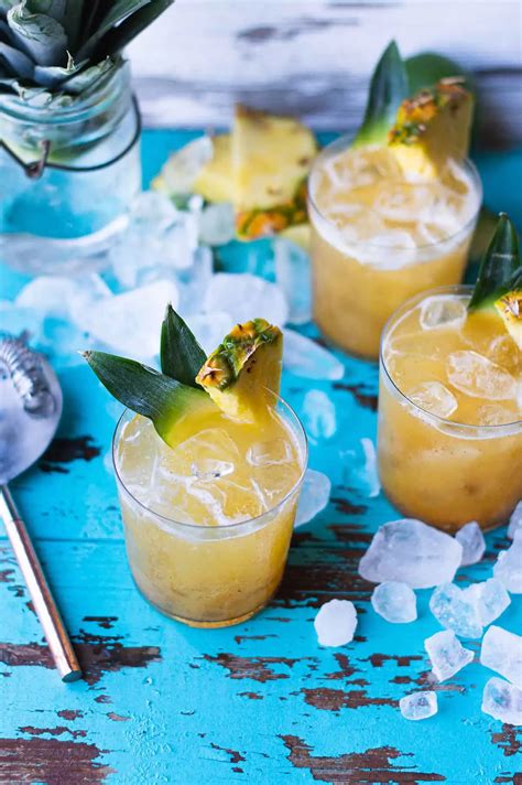 Smoked Pineapple Juice: Refreshing Cocktails With A Twist | Smokedbyewe