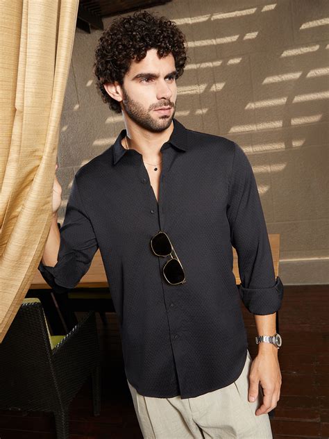 ₹999 | Campus Sutra men's Midnight Black Motif -Tactile Shirt - Campussutra