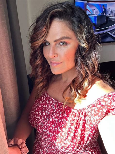 Beaconsfield escorts and private escorting services - Scarlet Blue.