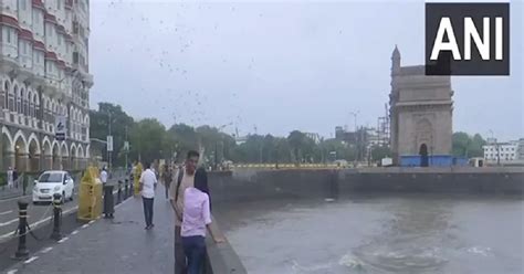 Maharashtra: Heavy rainfall lashes parts of Mumbai